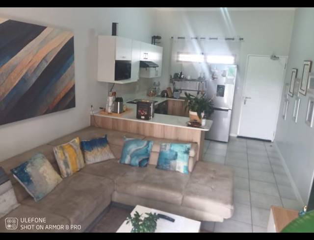 2 BEDROOM APARTMENT FOR SALE IN LILIANTON